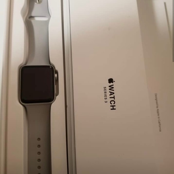 Apple Watch Series 3 - Picture 3 of 4